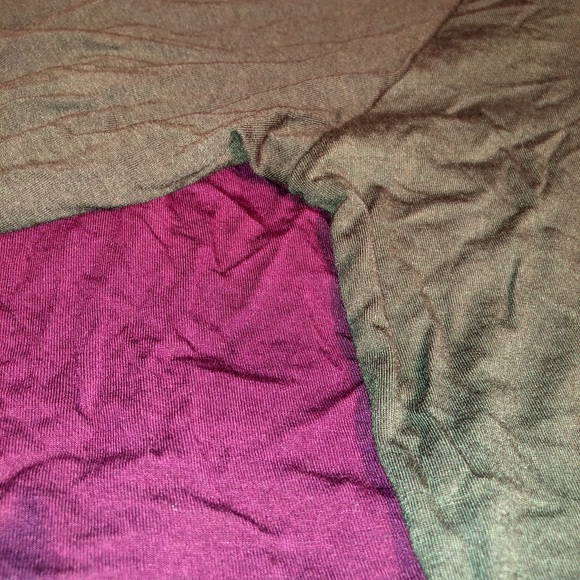 TWO half sleeve shirts - Picture 4 of 5